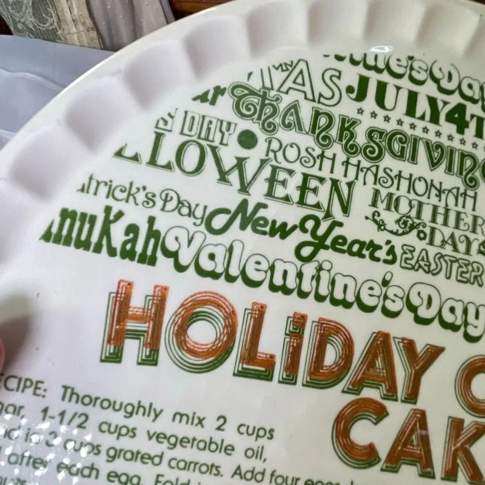 Vintage 1983 Royal China Co. American Ironstone Holiday serving tray carrot cake